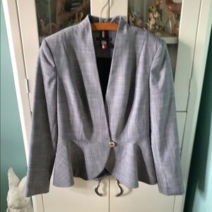 Tommy Hilfiger sz 6 Grayish Tint Blue White Women's Blazer like new!